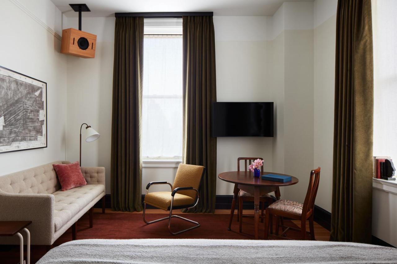 Nine Orchard Hotel New York Exterior photo