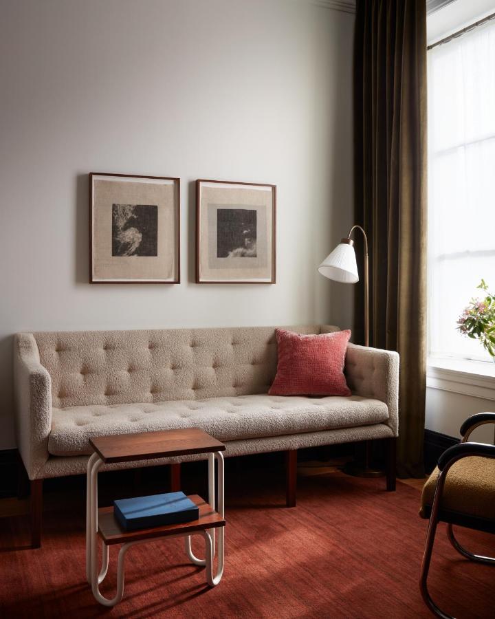 Nine Orchard Hotel New York Exterior photo