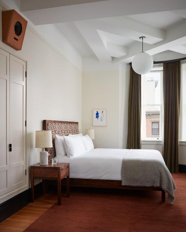 Nine Orchard Hotel New York Exterior photo